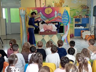Театрално вълшебство с "Принцеса Бум Тряс" 3