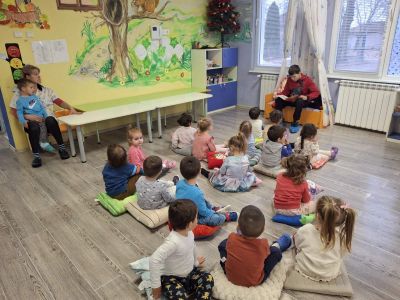 ДЕЦА ЧЕТАТ НА ДЕЦА - 05.12.2024г.  - ДГ Здравец - Граф Игнатиево