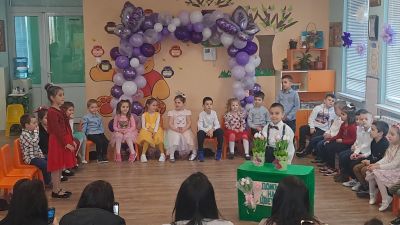 ЧЕСТИТ ПРАЗНИК, МАМО - ГРУПА "МЕЧО ПУХ" 2025г. - ДГ Здравец - Граф Игнатиево